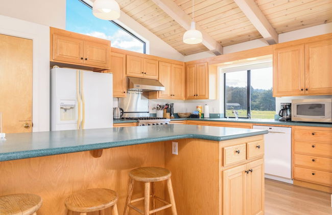 Sea Drifter Stunning Home for 6 in Sea Ranch - Photo 8
