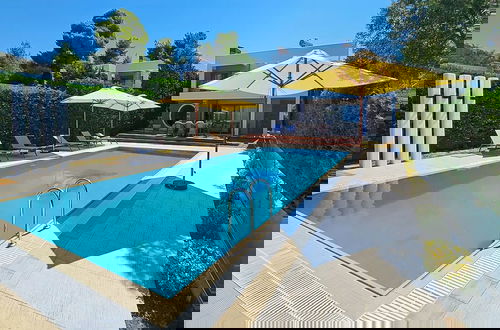 Foto 39 - Luxurious 4-bedroom Villa Anya With Private Pool in Kassandra, Halkidiki