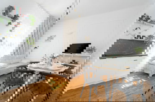 Foto 7 - Poznan Apartment With Parking by Renters