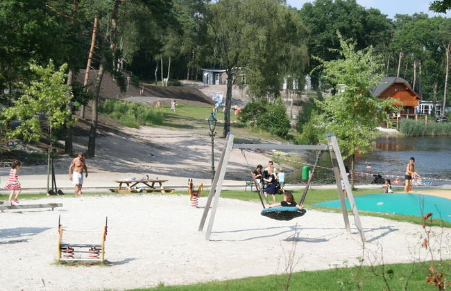Wooden Holiday Home with Microwave near Brunssummerheide - Photo 21