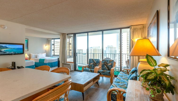 Foto 1 - Updated Waikiki Condo with Mountain Views - 22nd floor, Free parking & WiFi by Koko Resort Vacation Rentals