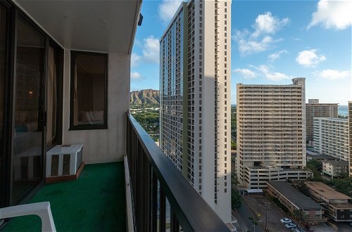 Photo 14 - Updated Waikiki Condo with Mountain Views - 22nd floor, Free parking & WiFi by Koko Resort Vacation Rentals
