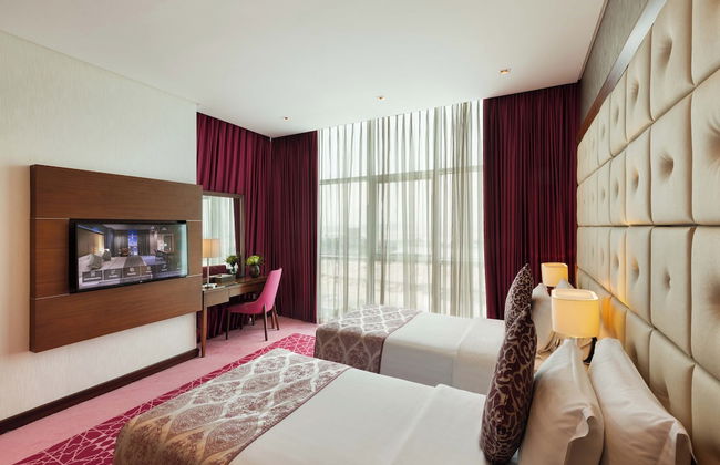Royal Continental Suites - Foto 14