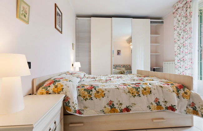 Vibrant Holiday Home in Lazise with Swimming Pool near Lake - Foto 3