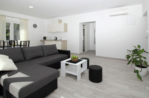 Photo 6 - Modern Apartment in Mocici With Terrace