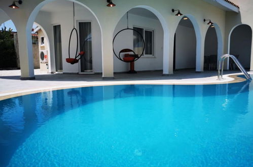 Photo 15 - Astonishing Villa With Private Pool in Antalya