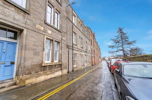 Photo 22 - Bright & Quiet Edinburgh Home with Parking