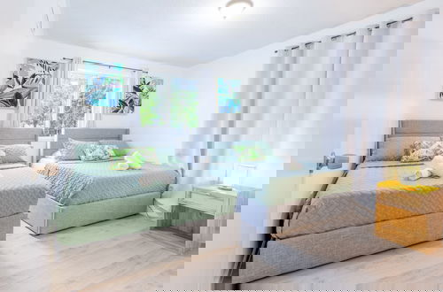 Foto 1 - Urban Elegance King Bed Free Parking