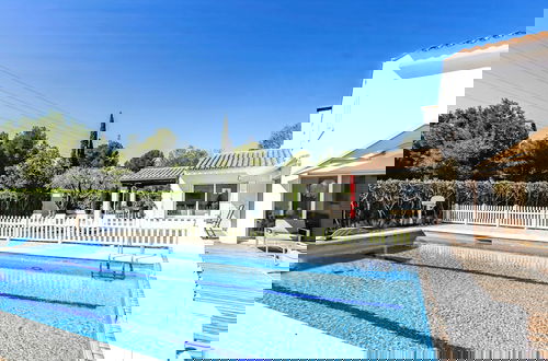 Foto 40 - Just 10 Minutes From Sitges, House With Private Garden and Pool-
