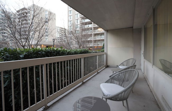 Modern Apt Near Airport in Cystal City - Foto 25