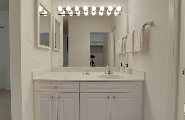 Modern Apt Near Airport in Cystal City - Foto 30