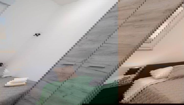 Foto 1 - Shimmering Sea Apartment With Terrace