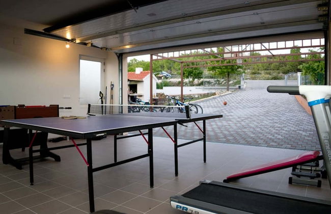 Peaceful Escape With Mountain Views, Heated Pool and Modern Amenities in Radošić - Photo 21