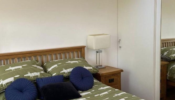 Photo 1 - Cosy dog Friendly Self Contained Apartment With Parking