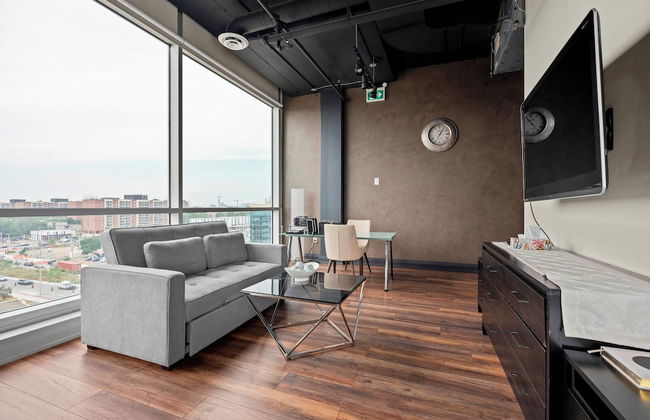 Bright Suites Finch West by GLOBALSTAY - Photo 25