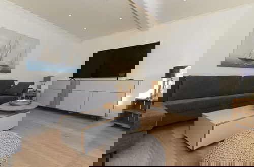 Foto 38 - Idyllically Located, Comfortably Furnished and Renovated Holiday Apartment