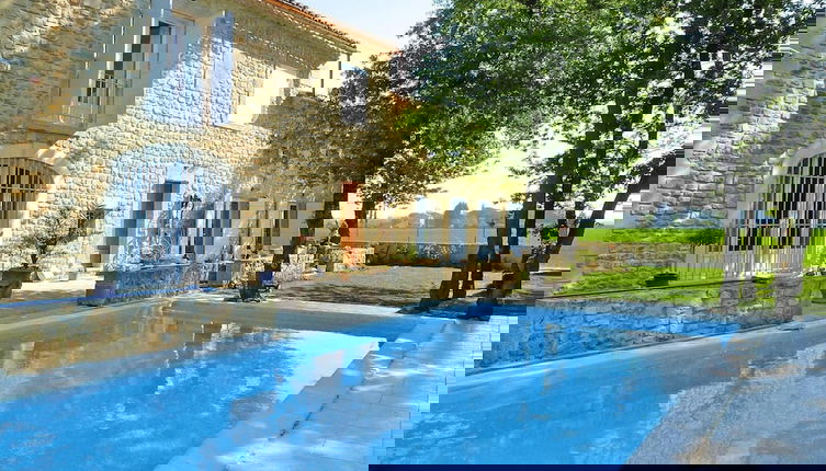 Foto 1 - Apartment in Caderousse With Pool