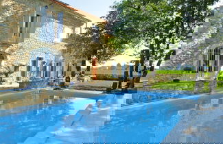 Foto 1 - Apartment in Caderousse With Pool