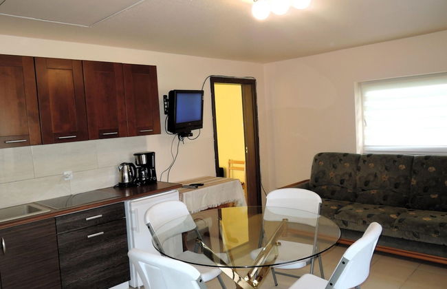 Holiday Home in a Quiet Location in Borzyslawiec - Foto 5