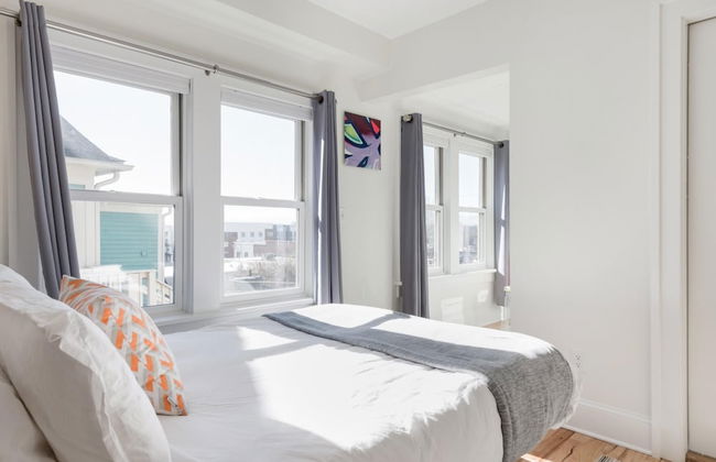 Downton Annie Apartment Three 2BD 1BA Parking - Foto 10