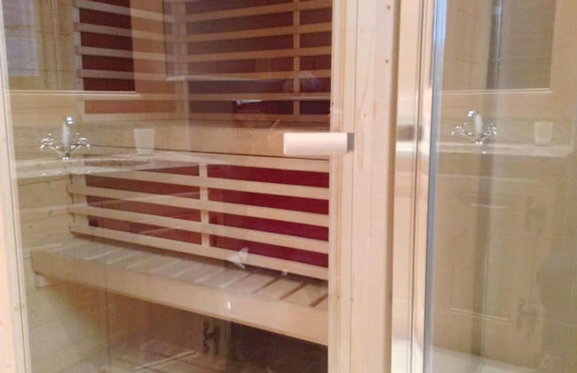 Lush Apartment With Sauna and hot tub - Foto 16