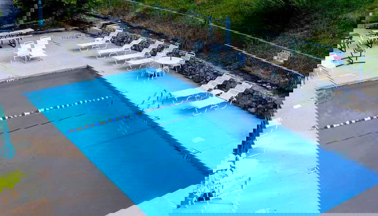Photo 1 - Newly Renovated 5 Star Condo Pool Gorgeous View