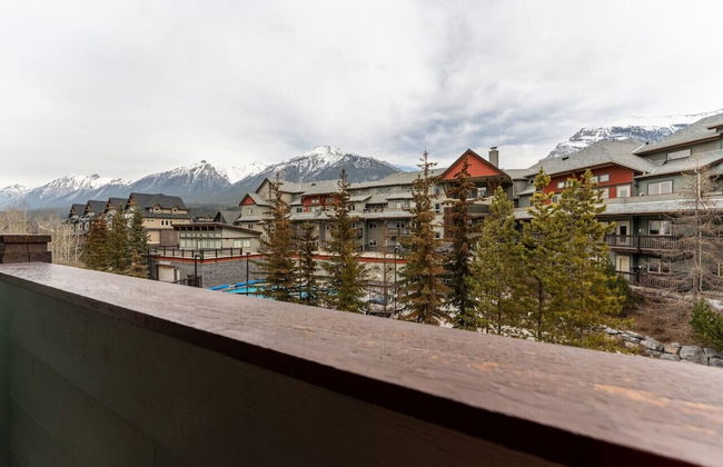 SPACIOUS 3-Br Luxury Condo | HEATED Pool + 3 Hot Tubs | Pool Table | Hm Theatre - Foto 44