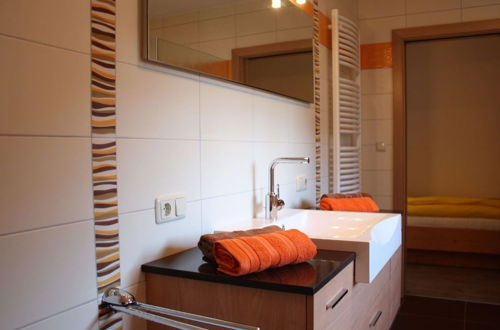 Foto 15 - Apartment in Leogang With Sauna Near ski Area
