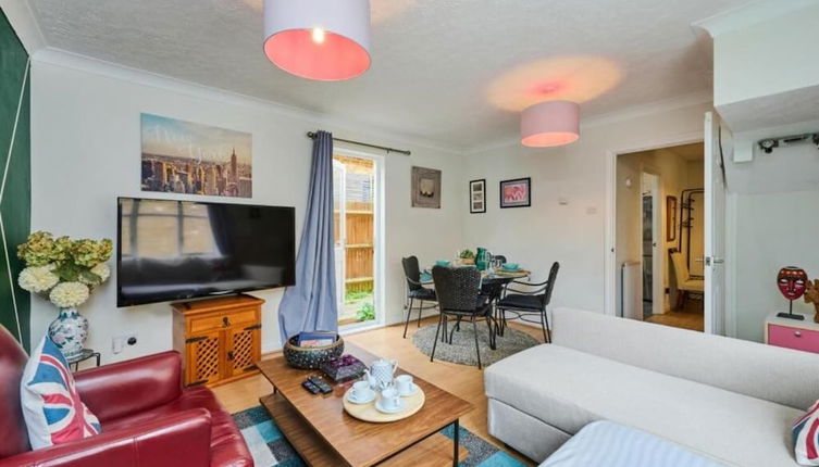 Photo 1 - Comfy Stay East Dulwich - Close to Trendy Pubs