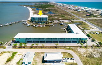 Photo 2 - Bayside Condo With Outdoor Pools hot tub