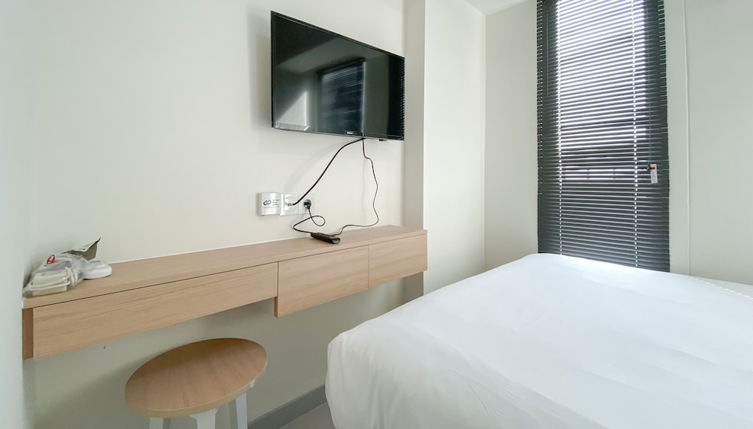 Photo 1 - Cozy And Simply Studio Room At Osaka Riverview Pik 2 Apartment