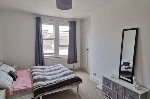 Photo 1 - Seafront 1BD Flat in Hove