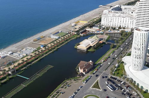 Foto 7 - Apartment with view of the sea and city