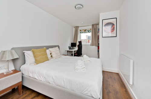 Foto 4 - Bright Greenwich Flat Near Canary Wharf by Underthedoormat