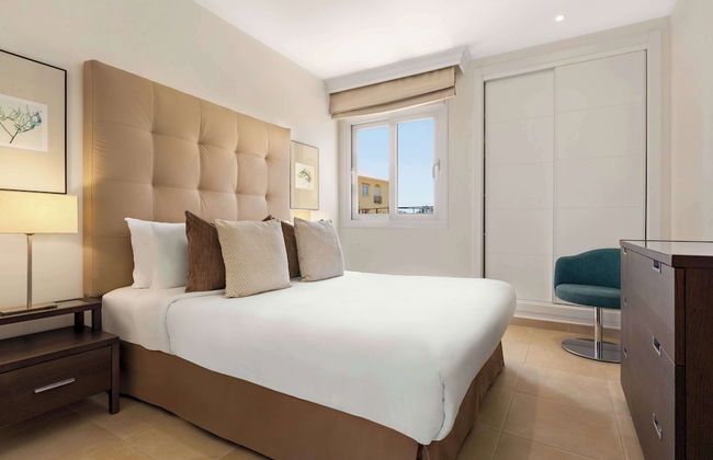Ramada Hotel & Suites by Wyndham Costa del Sol - Foto 23