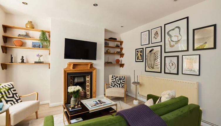 Foto 1 - The Hammersmith and Fulham Wonder - Trendy 3bdr Flat With Garden