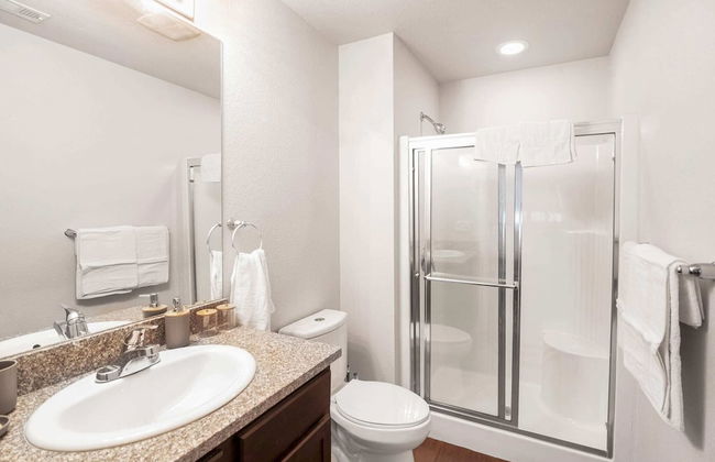 Fully Furnished 2bdrm Apt Near UNC - Photo 14