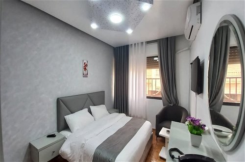 Photo 8 - Al-Nujoom Hotel Suites
