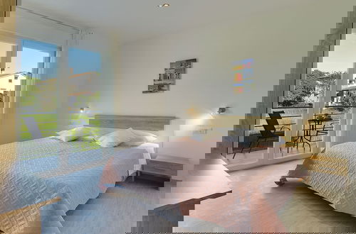 Foto 5 - Comfortable House With Large Garden and Terrace, Near the Beach