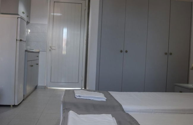 Lefteris Insta-worthy Studio With Garden View - Photo 6