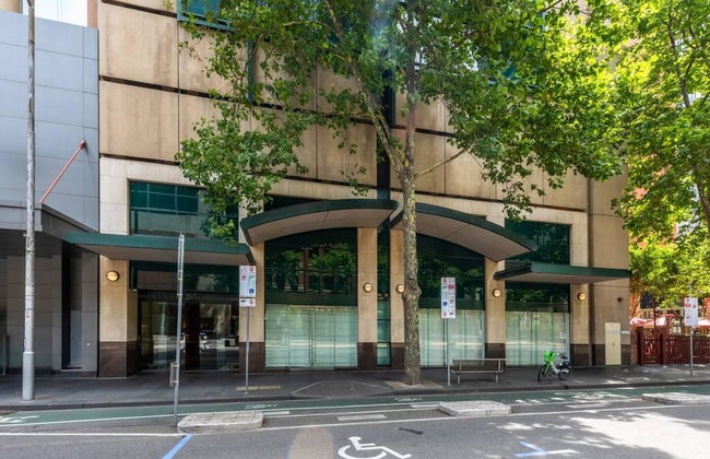 Spacious 3-bed Unit in Melbourne CBD w/ Pool & Gym - Foto 18