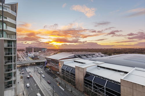 Photo 31 - Oaks Adelaide Horizons Suites