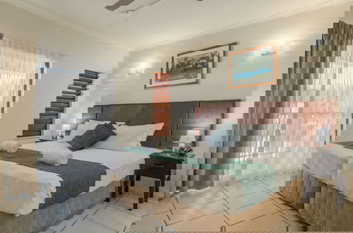 Photo 8 - Southern Cross Atrium Apartments