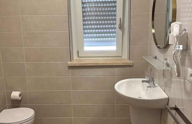 NLM Boutique Suites - Photo 54