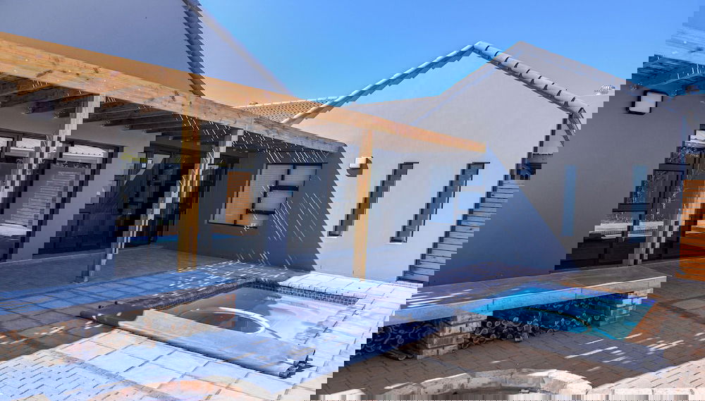 Primary image