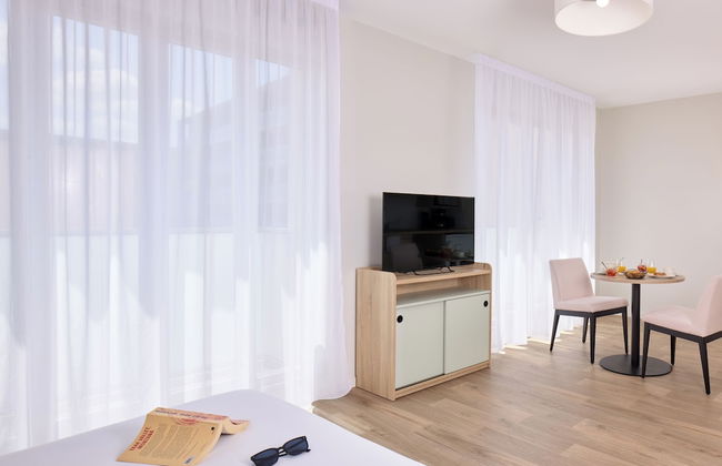 Zenitude Hôtel-Résidences Reims - Foto 10