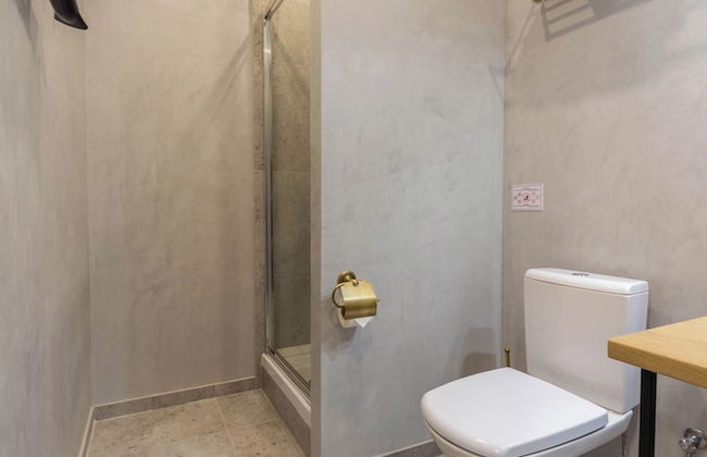 Secret Apartments - Photo 77