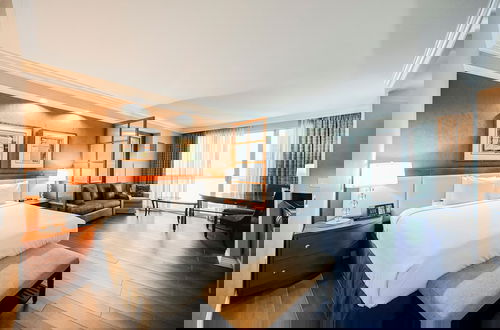 Photo 60 - StripViewSuites at Signature