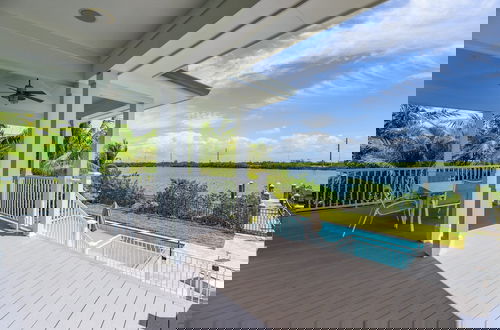 Photo 37 - Springtide House by Brightwild Waterfront Pool