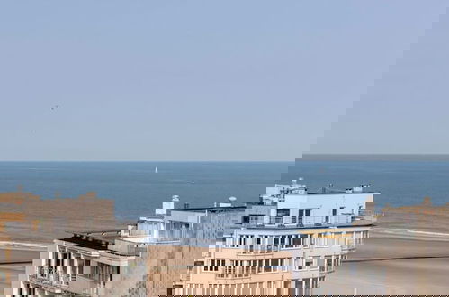 Foto 40 - Apartment With Beautiful Seaview in Ostend
